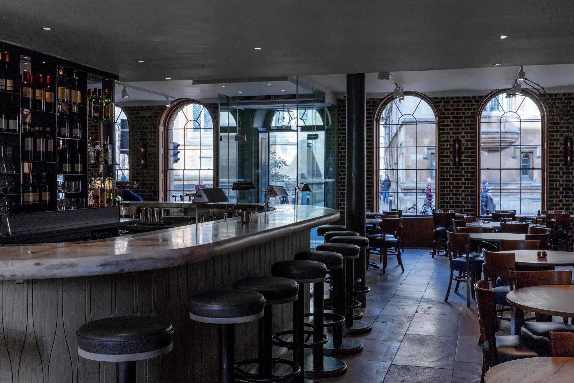 Old Bank Hotel Oxford Exterior foto Interior of the restaurant